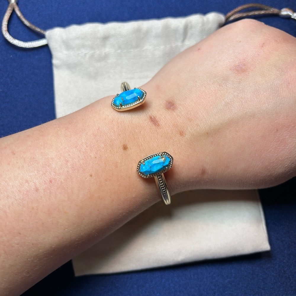 Elegant Turquoise Gold Bracelet